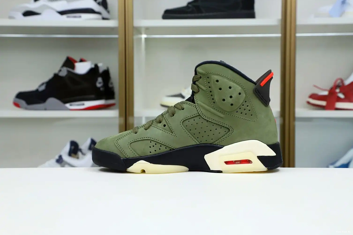 X Kimikick RETRO JORDAN AIR TRAVIS SCOTT 'OLIVE' 6 0807